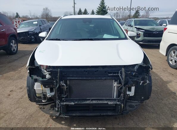 KNDCB3LC9N5549155 2022 KIA NIRO White Vista interior trasera