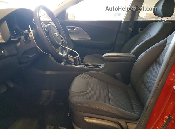 KNDCB3LCXK5322052 2019 KIA NIRO Красный Вид салона спереди