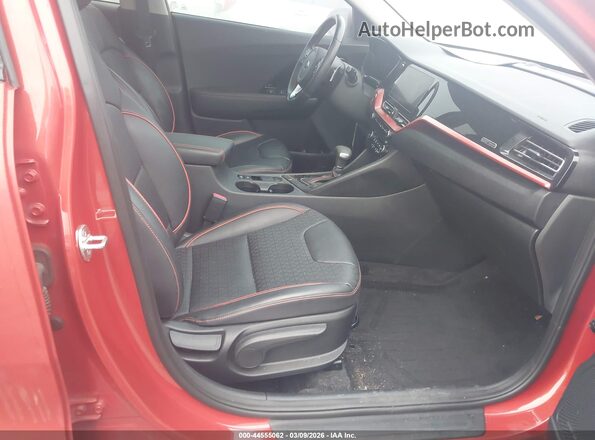 KNDCC3LC2M5483351 2021 KIA NIRO Red 