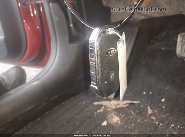 KNDCC3LC2M5483351 2021 KIA NIRO Red 