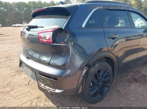 KNDCC3LCXJ5135552 2018 KIA NIRO Gray 