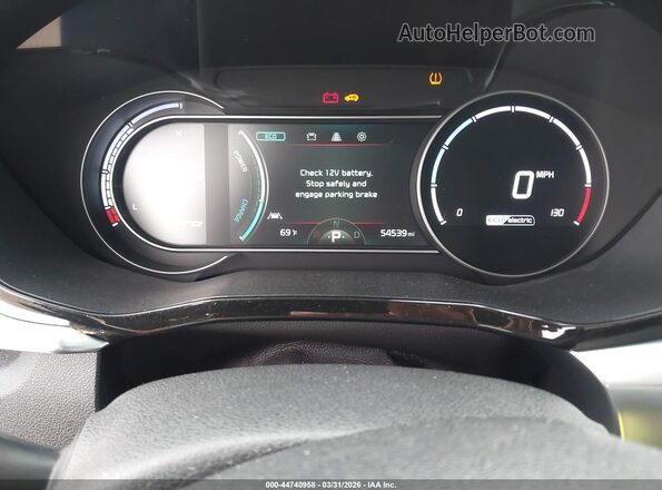 KNDCC3LG7L5065207 2020 KIA NIRO EV Dark Blue Widok tylnych siedzeń