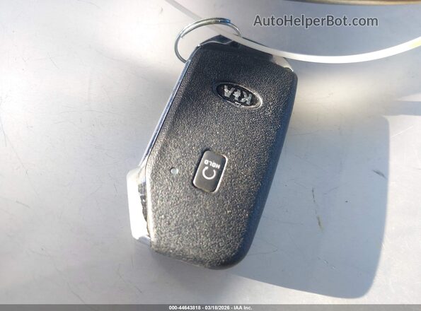 KNDCC3LG8M5098590 2021 KIA NIRO EV Красный Вид панели приборов