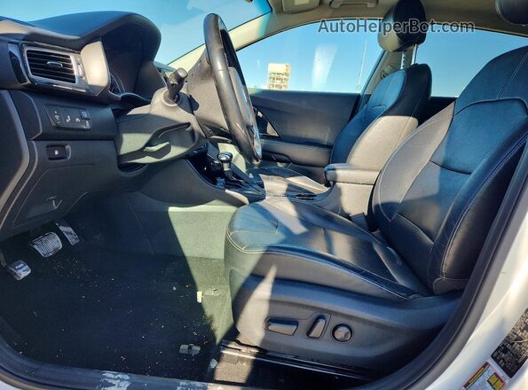 KNDCE3LC1K5275887 2019 KIA NIRO Silver Вид салону спереду
