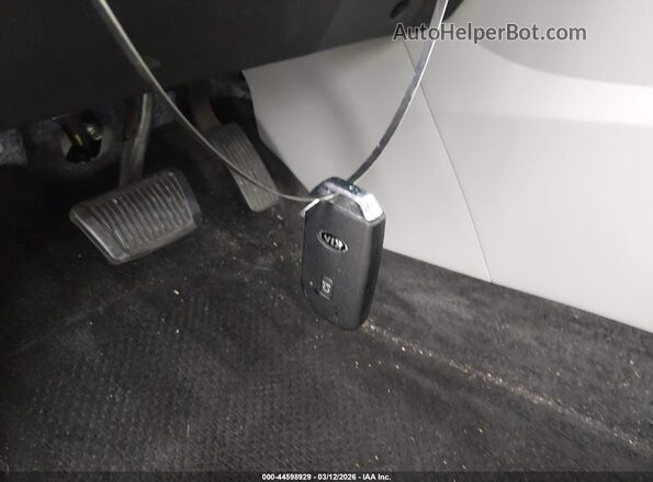 KNDCE3LC2M5484008 2021 KIA NIRO White Vista del salpicadero