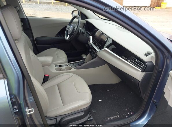 KNDCE3LC4M5486701 2021 KIA NIRO Blue Вид салону спереду