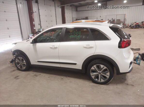 KNDCE3LG5N5138104 2022 KIA NIRO EV Белый Панорамный вид салона 360°