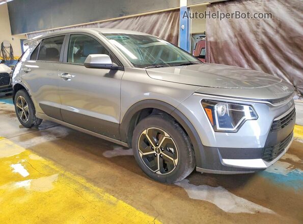 KNDCP3LE0T5324669 2026 KIA NIRO Gray Front right