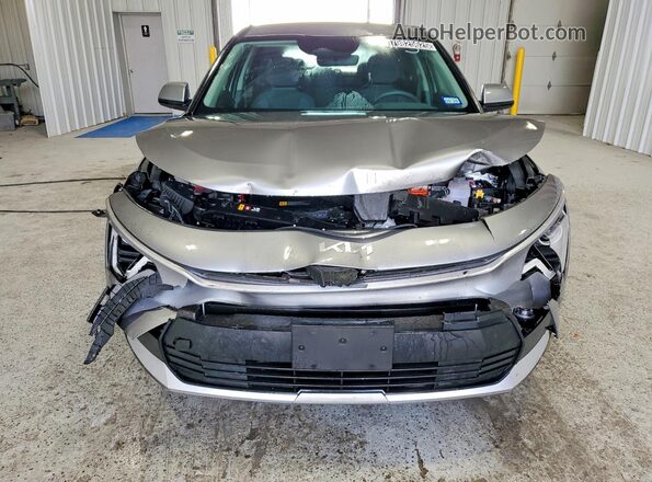 KNDCP3LE1T5327306 2026 KIA NIRO Серый Вид спереди