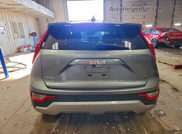 KNDCP3LE2P5065186 2023 KIA NIRO Silver Rear view