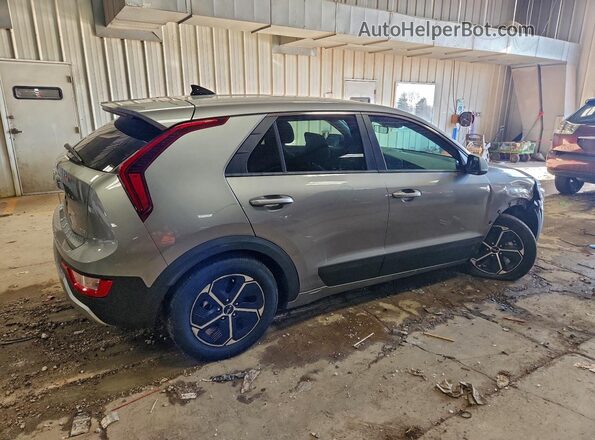 KNDCP3LE2P5065186 2023 KIA NIRO Silver Rear right
