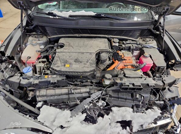 KNDCP3LE4P5065321 2023 KIA NIRO Gray Вид підкапотного простору