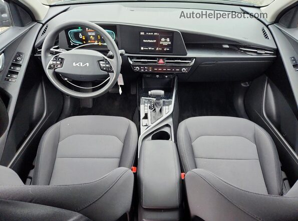 KNDCP3LE5S5306036 2025 KIA NIRO Gray Widok deski rozdzielczej