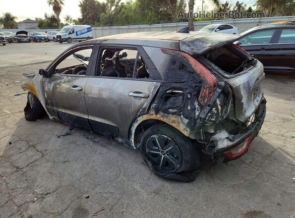 KNDCP3LE5T5329771 2026 KIA NIRO Burn Tył lewy