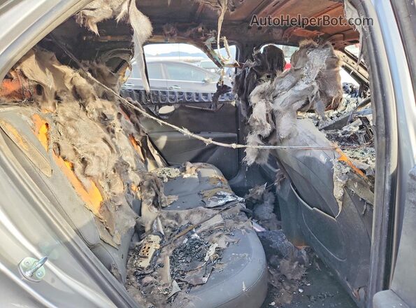 KNDCP3LE5T5329771 2026 KIA NIRO Burn Widok tylnych siedzeń