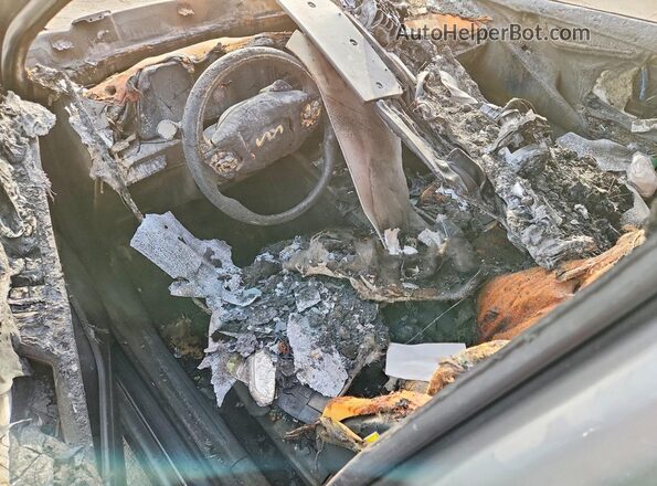 KNDCP3LE5T5329771 2026 KIA NIRO Burn Widok deski rozdzielczej