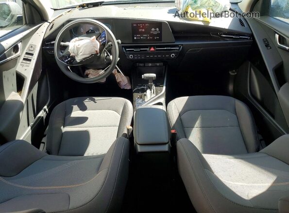 KNDCP3LE8T5344491 2026 KIA NIRO Gray Вид панелі приладів
