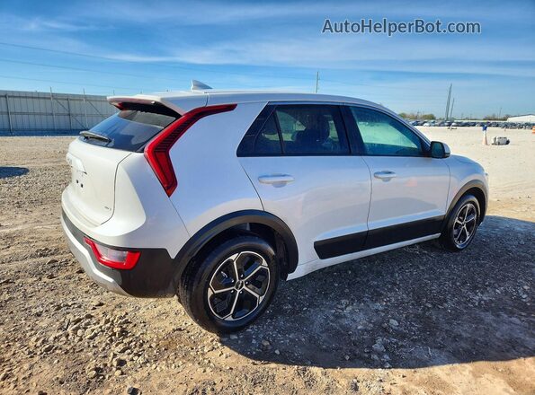 KNDCP3LE9T5320491 2026 KIA NIRO White უკანა მარჯვენა