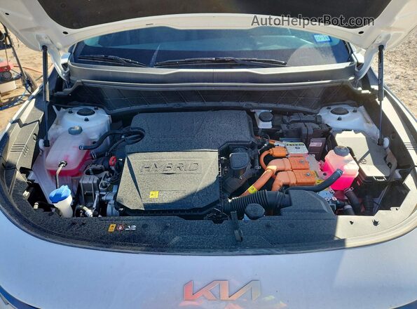 KNDCP3LE9T5320491 2026 KIA NIRO White ძრავის განყოფილების ხედი