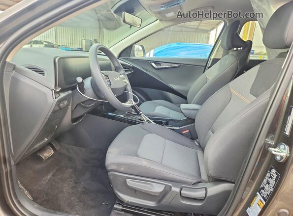 KNDCP3LE9T5328218 2026 KIA NIRO Gray Вид салону спереду