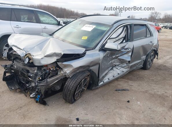 KNDCR3LE0P5036358 2023 KIA NIRO Silver Przód lewy