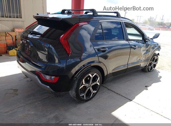 KNDCR3LE9P5074686 2023 KIA NIRO Black Trasero derecho