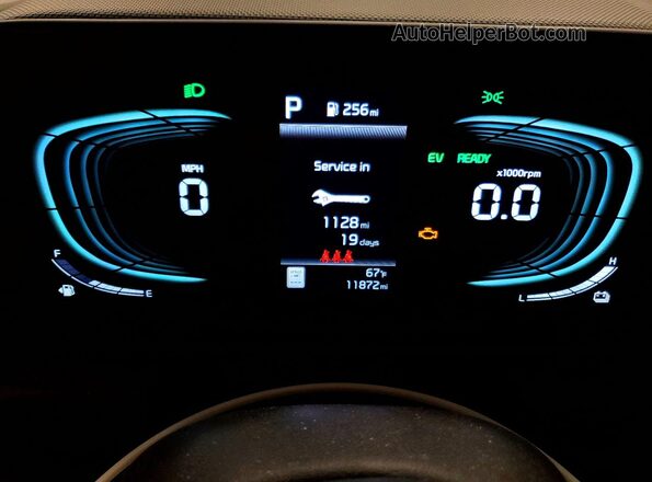 KNDCS3LF0S5284132 2025 KIA NIRO Gray Vista del cuadro de instrumentos