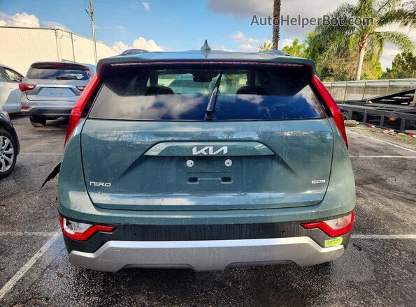 KNDCS3LF6P5067238 2023 KIA NIRO Зеленый Вид сзади