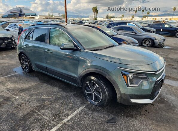 KNDCS3LF6P5067238 2023 KIA NIRO Зеленый 