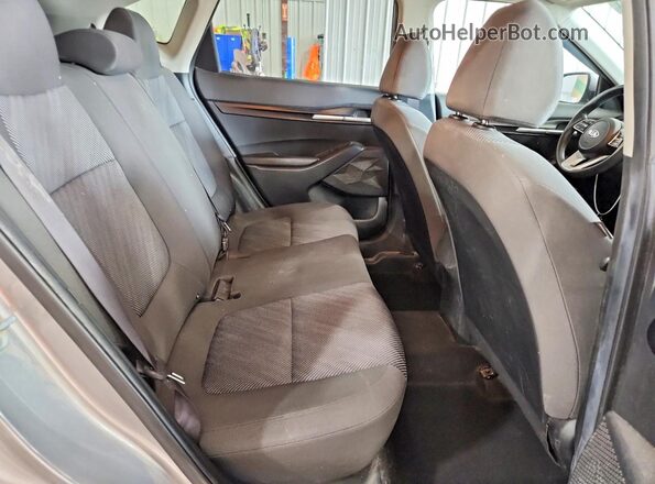 KNDEPCAA8M7210255 2021 KIA SELTOS Gray Vista de los asientos traseros