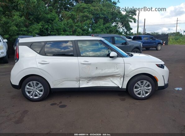 KNDJ23AU5S7941343 2025 KIA SOUL White Rear interior view