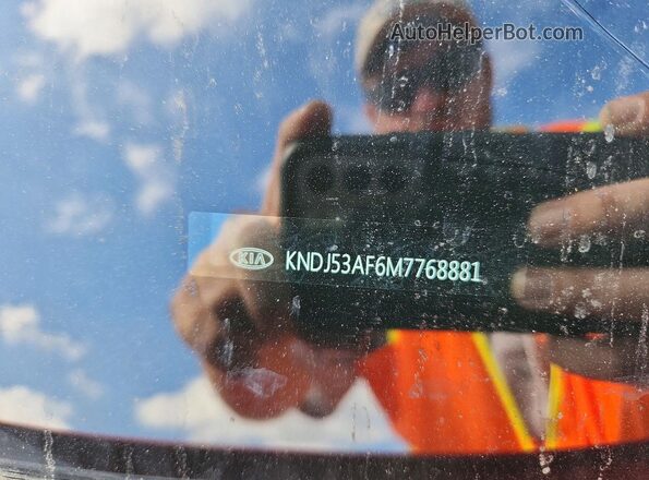 KNDJ53AF6M7768881 2021 KIA SOUL Red 