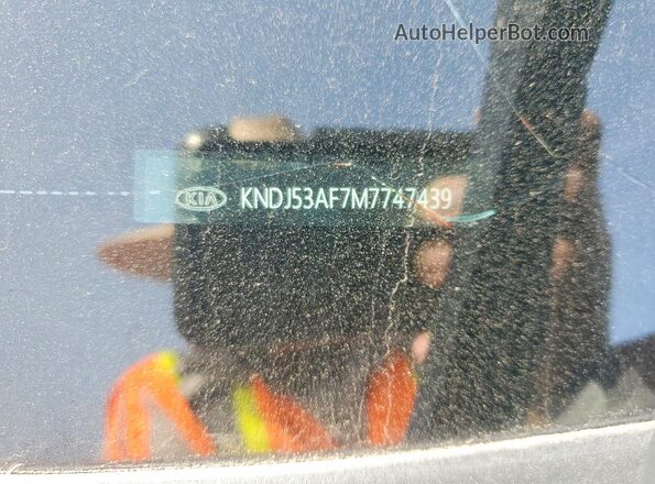 KNDJ53AF7M7747439 2021 KIA SOUL Синий Вид подкапотного пространства