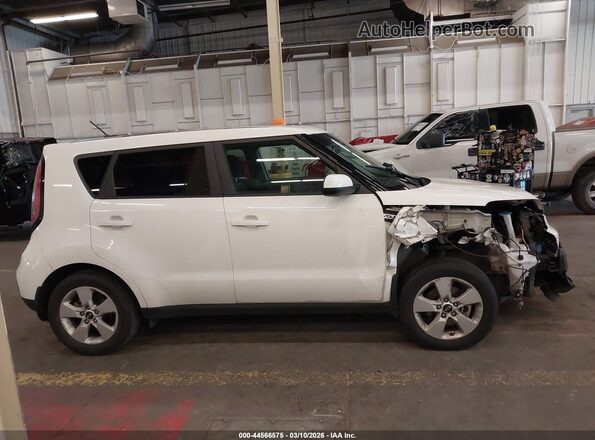 KNDJN2A29K7663868 2019 KIA SOUL White Widok wnętrza 360 stopni