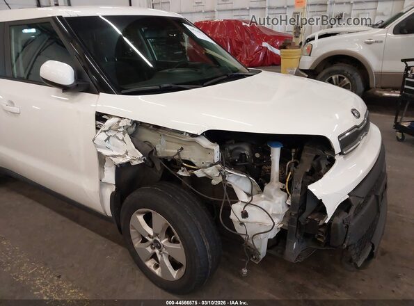 KNDJN2A29K7663868 2019 KIA SOUL White Widok z przodu