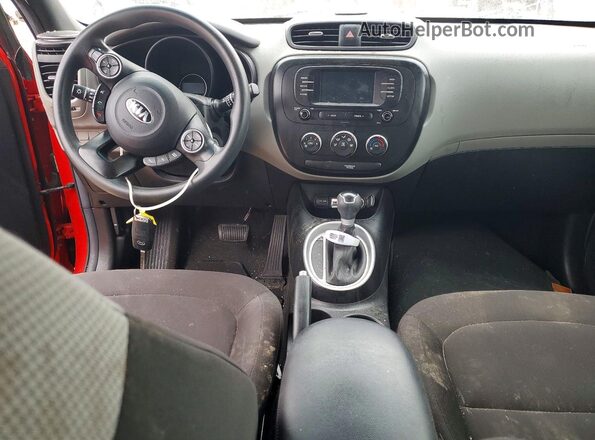 KNDJN2A2XK7019747 2019 KIA SOUL Red Dashboard view