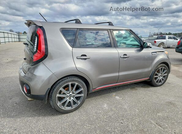 KNDJX3AA2J7580238 2018 KIA SOUL Gray 