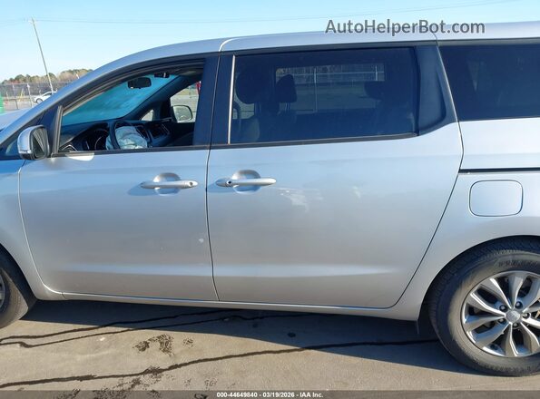 KNDMB5C15M6667680 2021 KIA SEDONA Silver Սալոնի 360 աստիճան տեսք
