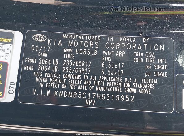 KNDMB5C17H6319952 2017 KIA SEDONA Black ძრავის განყოფილების ხედი