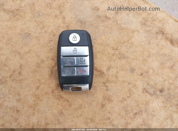 KNDMB5C17H6319952 2017 KIA SEDONA Black წინა პანელის ხედი