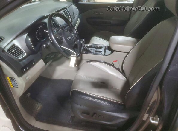 KNDMB5C17M6673335 2021 KIA SEDONA Charcoal Vista interior delantera