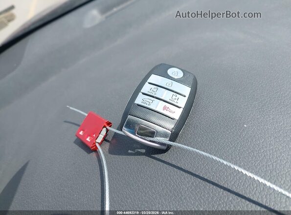 KNDMB5C19J6375123 2018 KIA SEDONA Maroon Widok deski rozdzielczej