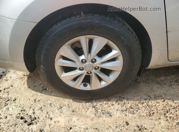 KNDMB5C1XH6267717 2017 KIA SEDONA Серебряный 