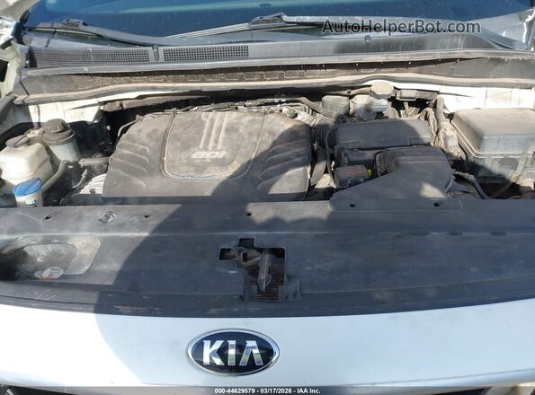 KNDMC5C14G6143938 2016 KIA SEDONA White 
