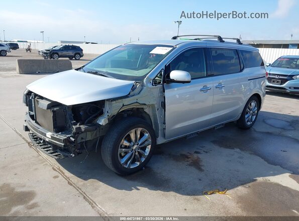 KNDME5C12H6273048 2017 KIA SEDONA Silver Przód lewy