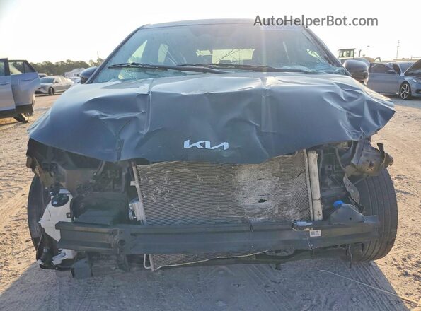 KNDNB4H33R6388907 2024 KIA CARNIVAL Black Widok z przodu