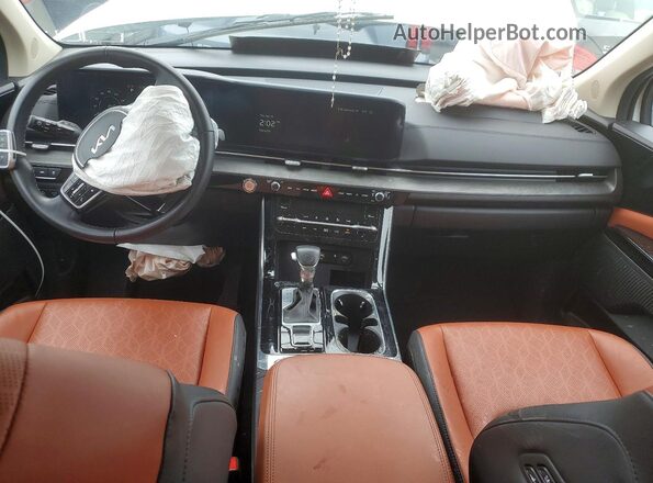 KNDNE5H3XR6350202 2024 KIA CARNIVAL White Dashboard view