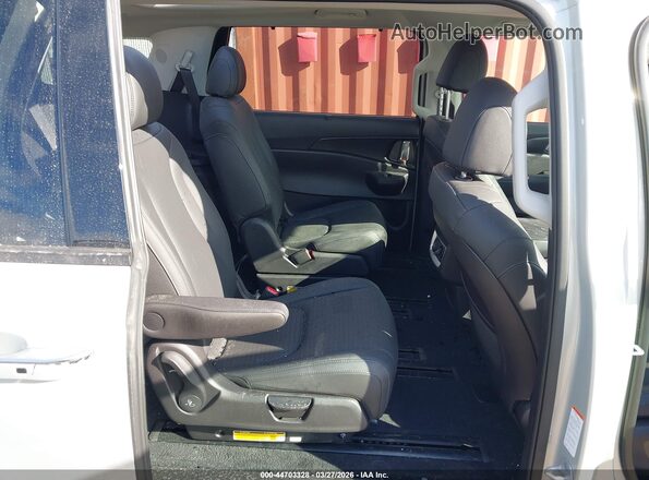 KNDNE5K31T6564754 2026 KIA CARNIVAL MPV Бирюзовый Вид наклейки с VIN-кодом
