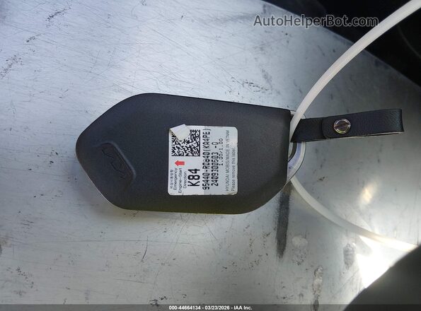 KNDNE5KA9S6050180 2025 KIA CARNIVAL MPV HYBRID Черный Вид панели приборов