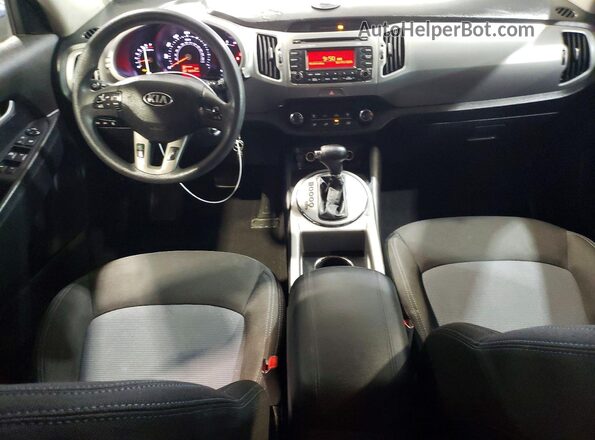 KNDPB3AC9G7856093 2016 KIA SPORTAGE Black Вид панелі приладів